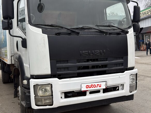 2016 Isuzu V340, белый, 500000 рублей