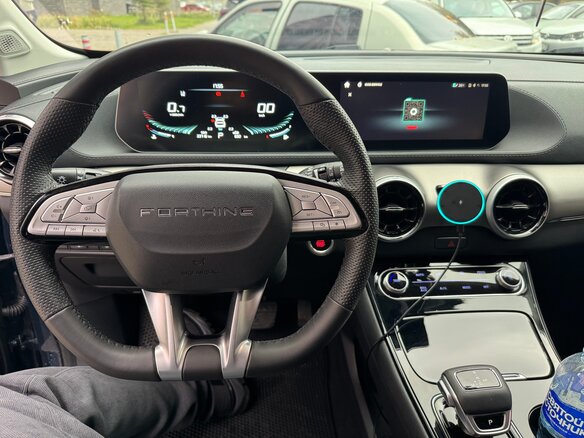 2021 Forthing T5 EVO, синий, 2050000 рублей - вид 6