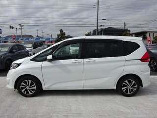 2018 Honda Freed II, белый, 1490000 рублей, вид 5