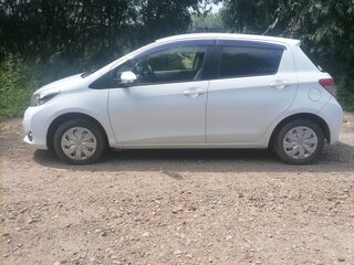 2012 Toyota Vitz III (XP130), белый, 580000 рублей, вид 5