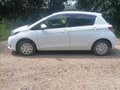 2012 Toyota Vitz III (XP130), белый, 580000 рублей - вид 4