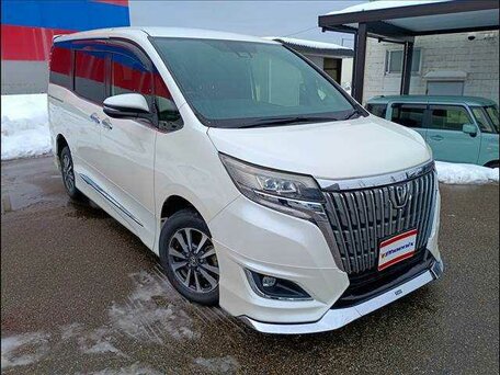 Toyota Esquire I Рестайлинг