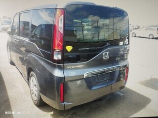2018 Honda Stepwgn V Рестайлинг, серый, 2150000 рублей, вид 4