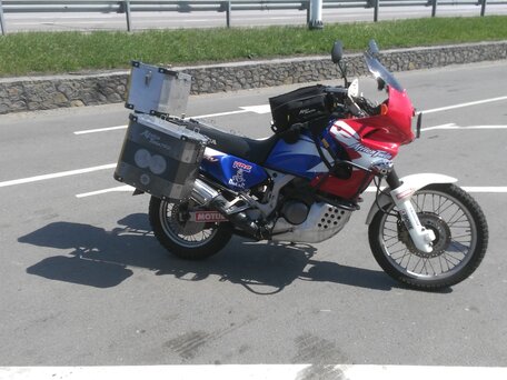 2000 Honda XRV 750 Africa Twin, красный, 500000 рублей, вид 5