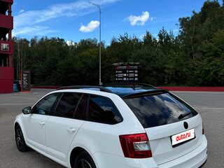 2017 Skoda Octavia III (A7), белый, 1500000 рублей, вид 5