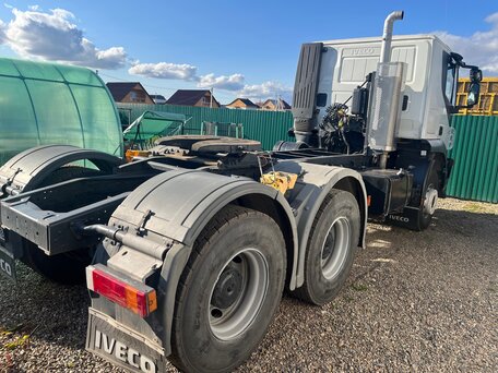2011 Iveco Trakker, белый, 3400000 рублей, вид 5