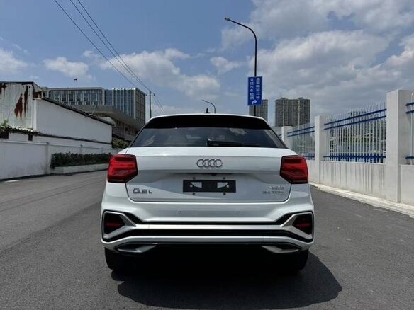 2022 Audi Q2 35 TFSI I Рестайлинг, белый - вид 4