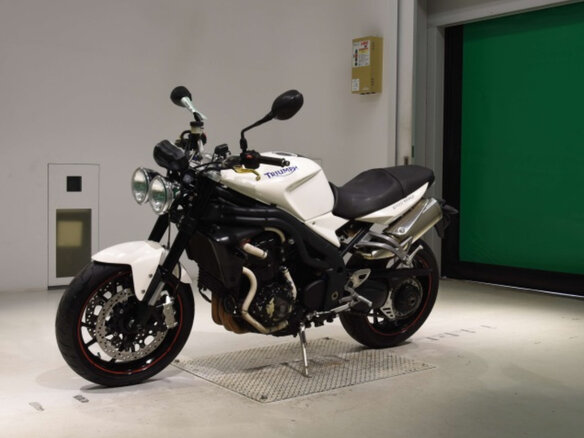 2008 Triumph Speed Triple, белый, 385000 рублей