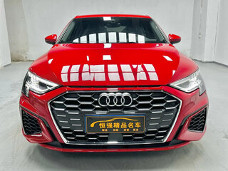 2023 Audi A3 Sportback 35 TFSI IV (8Y), красный, 1618007 рублей, вид 1