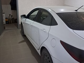 2011 Hyundai Solaris I, серебристый, 600000 рублей, вид 5