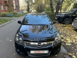 2010 Opel Astra H Рестайлинг, чёрный, 600000 рублей, вид 2