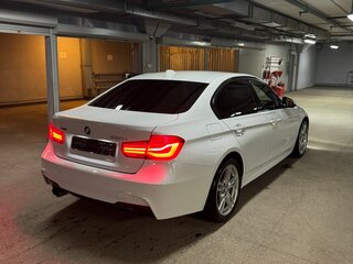 2016 BMW 3 серии 320i xDrive VI (F3x) Рестайлинг, белый, 2500000 рублей, вид 5