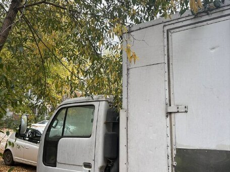 2002 Nissan Cabstar, белый, 2100000 рублей, вид 1