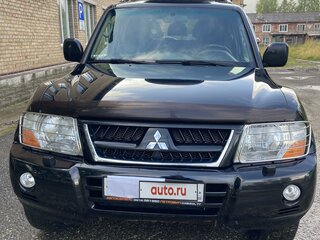 2006 Mitsubishi Pajero III Рестайлинг, чёрный, 1800000 рублей, вид 2