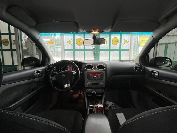 2010 Ford Focus II Рестайлинг, белый, 650000 рублей - вид 6