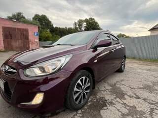 2013 Hyundai Solaris I, фиолетовый, 999999 рублей, вид 1