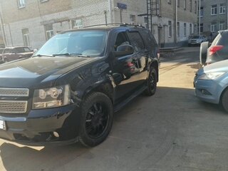 2013 Chevrolet Tahoe 6AT III, чёрный, 2700000 рублей, вид 1