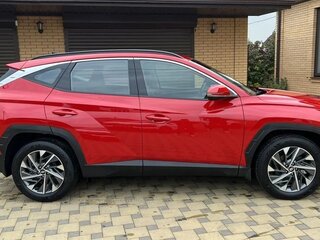 2022 Hyundai Tucson IV, красный, 3700000 рублей, вид 5