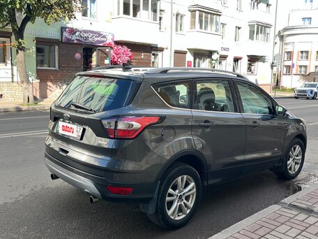 2016 Ford Kuga II Рестайлинг, серый, 1200000 рублей, вид 3