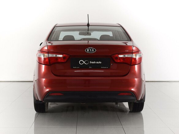 2012 Kia Rio III, красный, 500000 рублей - вид 2