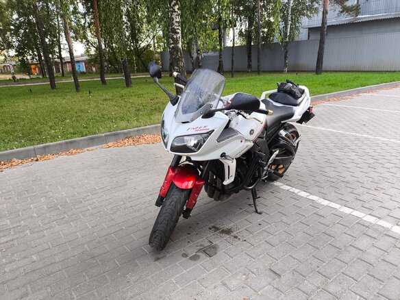 2009 Yamaha FZ1, белый, 550000 рублей - вид 4