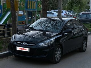 2013 Hyundai Solaris I, чёрный, 750000 рублей, вид 1