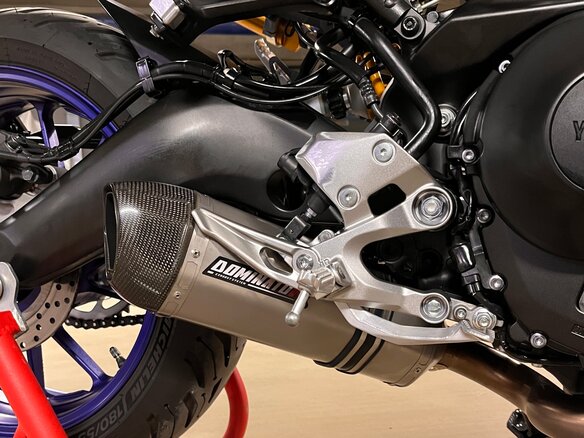 2020 Yamaha MT-09 (FZ-09), серебристый, 900000 рублей - вид 20