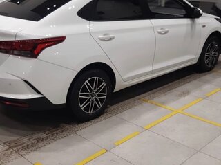 2020 Hyundai Solaris II Рестайлинг, белый, 1430000 рублей, вид 3