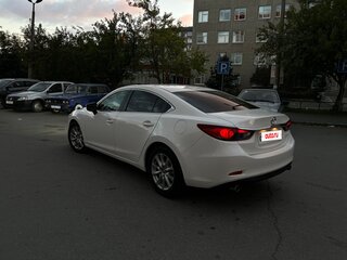 2018 Mazda 6 III (GJ) Рестайлинг, белый, 1670000 рублей, вид 5