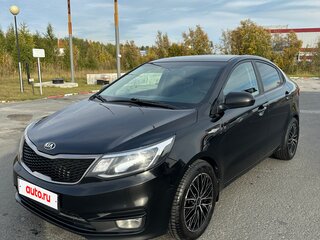 2016 Kia Rio III Рестайлинг, чёрный, 1200000 рублей, вид 2