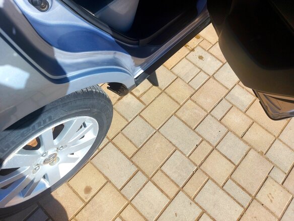 2005 Mazda Verisa, серебристый, 800000 рублей - вид 5