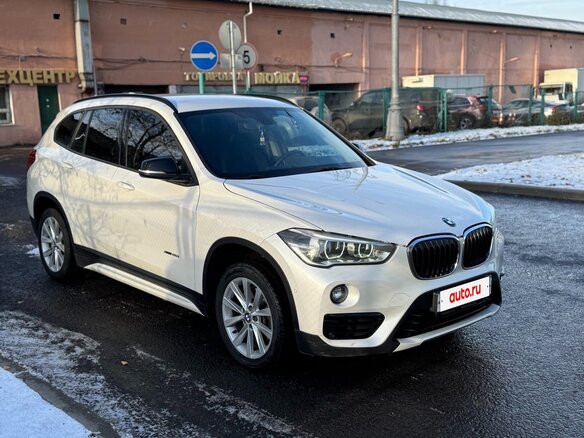 2017 BMW X1 20i xDrive II (F48), белый, 2400000 рублей - вид 21