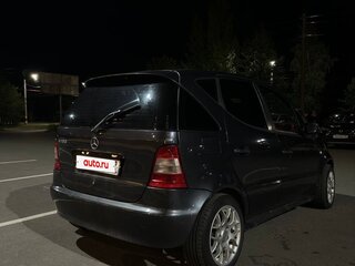 2000 Mercedes-Benz A-Класс 160 I (W168), чёрный, 400000 рублей, вид 3