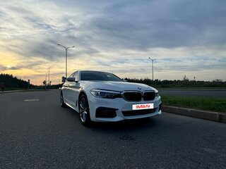 2019 BMW 5 серии 530e VII (G30/G31/G38), белый, 3680000 рублей, вид 5