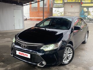 2015 Toyota Camry VII (XV50) Рестайлинг, чёрный, 1990000 рублей, вид 2