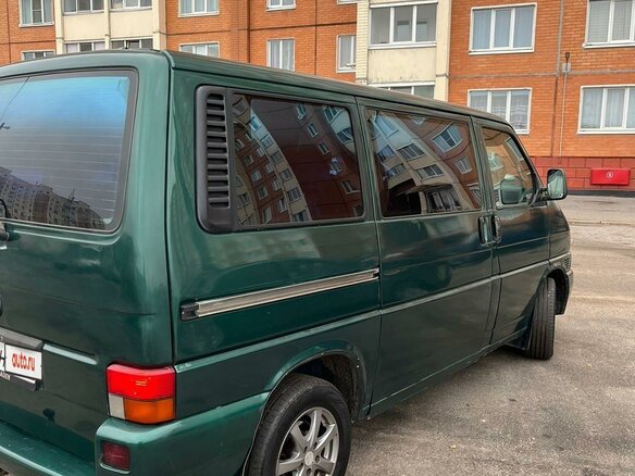 1996 Volkswagen Multivan T4, зелёный, 800000 рублей - вид 3