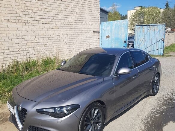 2017 Alfa Romeo Giulia II (952), серый, 2200000 рублей