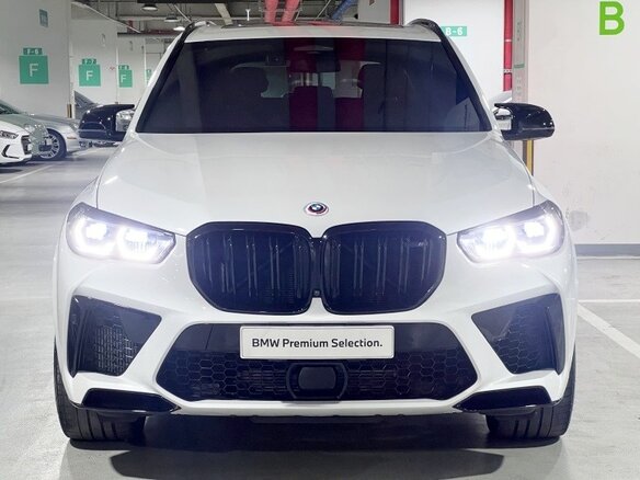 2023 BMW X5 M Competition III (F95), белый, 13700074 рублей - вид 1