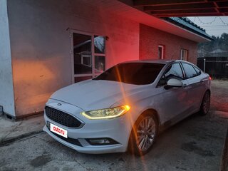2016 Ford Fusion (North America) II Рестайлинг, белый, 1200000 рублей, вид 2
