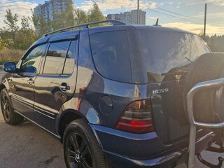 1998 Mercedes-Benz M-Класс 320 I (W163), зелёный, 700000 рублей, вид 4