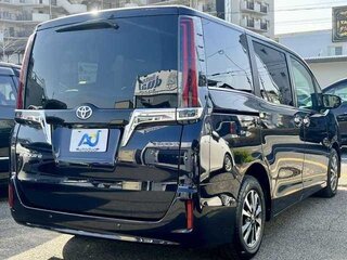 2019 Toyota Esquire I Рестайлинг, чёрный, 2030000 рублей, вид 3