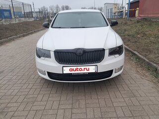 2011 Skoda Superb II, белый, 1650000 рублей, вид 3