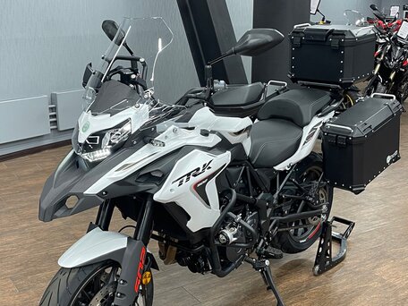 2026 Benelli TRK 502, белый, 629000 рублей, вид 2