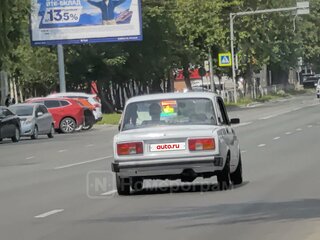 1997 Lada (ВАЗ) 2105, белый, 200000 рублей, вид 2