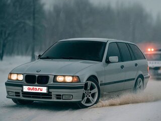 1999 BMW 3 серии 318i III (E36), серебристый, 299999 рублей, вид 2