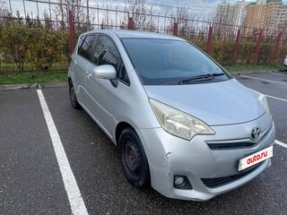 2011 Toyota Ractis II, серебристый, 700000 рублей, вид 4