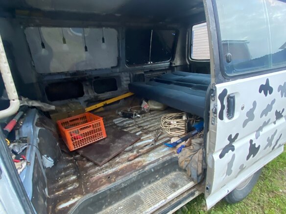 1990 Mitsubishi Delica III, голубой, 315000 рублей - вид 6