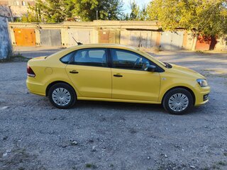 2019 Volkswagen Polo V Рестайлинг, жёлтый, 730000 рублей, вид 5