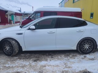 2019 Kia Optima IV Рестайлинг, белый, 2700000 рублей, вид 2