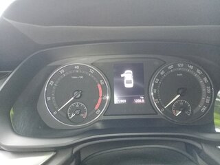 2021 Skoda Octavia IV (A8), белый, 2200000 рублей, вид 5